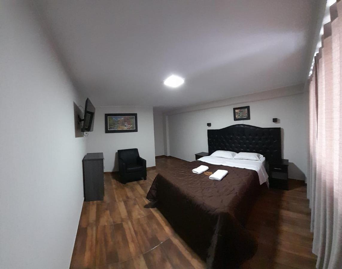 Ronald Hotel Чурин Екстериор снимка